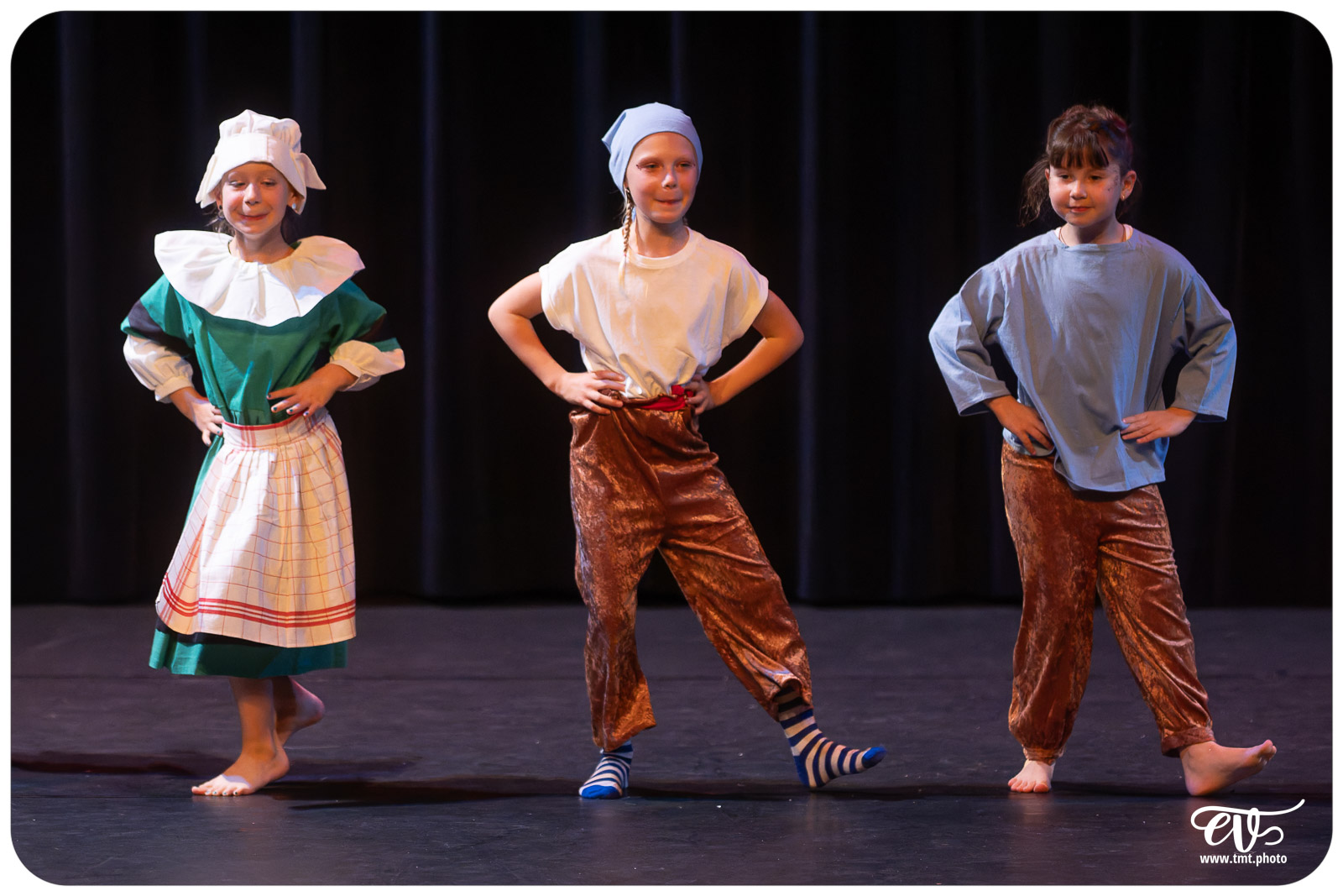 ECOLE DE DANSE CÉCILE ADAMOW